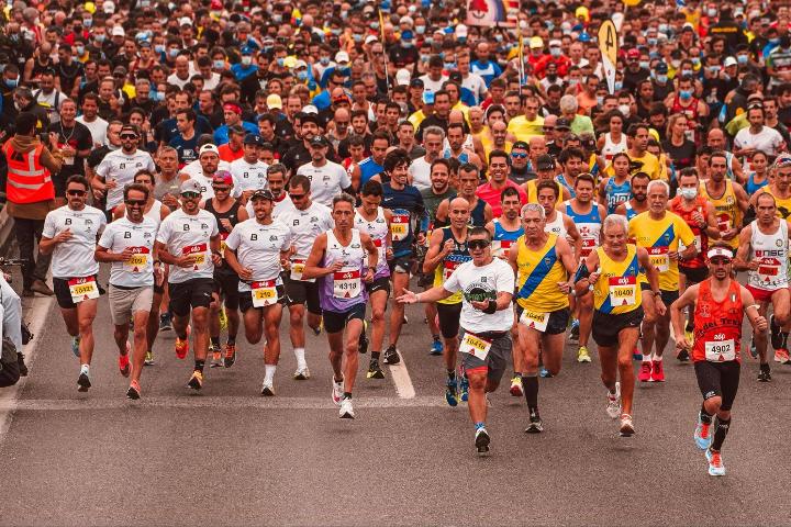 Trainingsplan für deinen ersten Marathon Trainingsplan für deinen ersten Marathon
